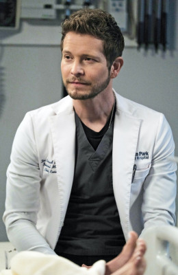 Matt Czuchry - The Resident (2021) 4x10 &#039;Into the Unknown&#039;