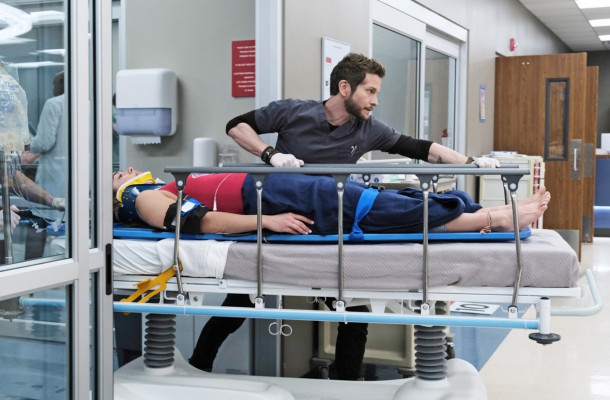 Matt Czuchry - The Resident (2021) 4x10 &#039;Into the Unknown&#039;