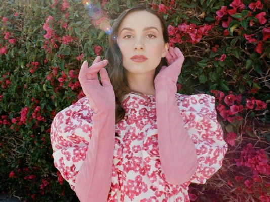 MAUDE APATOW for WhoWhatWear, May 2020