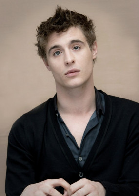 Max Irons pic #704233