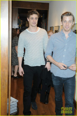 Max Irons pic #705470