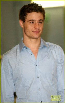 Max Irons pic #710463