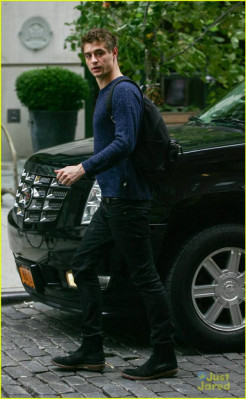 Max Irons pic #703191