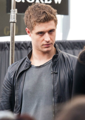 Max Irons pic #705481
