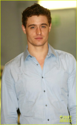 Max Irons pic #703738