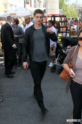 Max Irons pic #710186