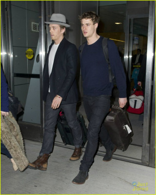 Max Irons pic #704240