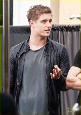 Max Irons pic #702981