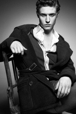 Max Irons pic #383780