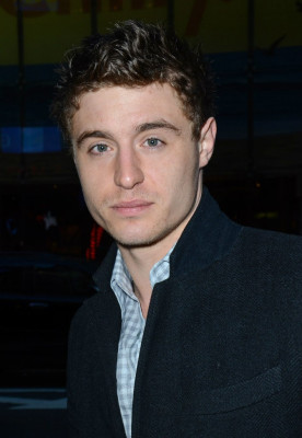 Max Irons pic #705454