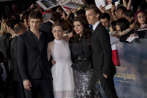 Max Irons pic #703627