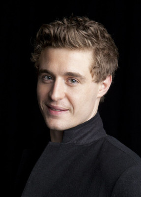 Max Irons pic #705801