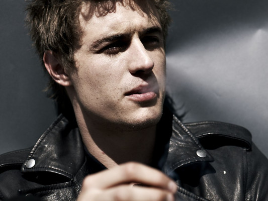 Max Irons pic #713258