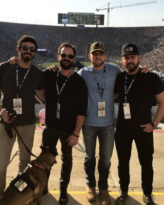 Max Thieriot - Rams vs Seahawks Game 11/11/2018