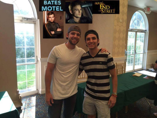 Max Thieriot - Monster Mania Con in Cherry Hill, NJ 08/13/2016