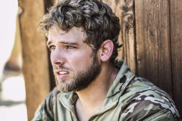 Max Thieriot - Seal Team (2017) 1x02 &#039;Other Lives&#039;