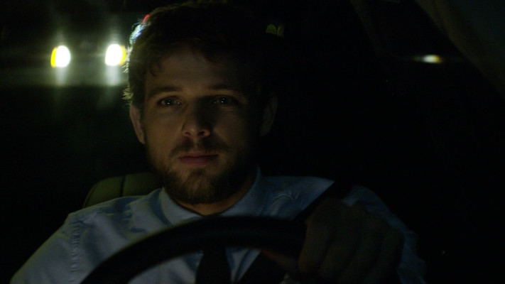 Max Thieriot - Seal Team (2017) 1x06 &#039;The Spinning Wheel&#039;