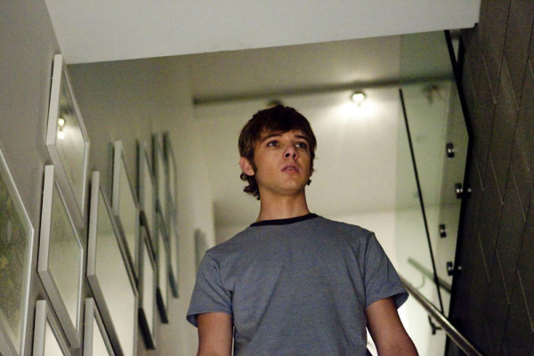 Max Thieriot - Chloe (2009)