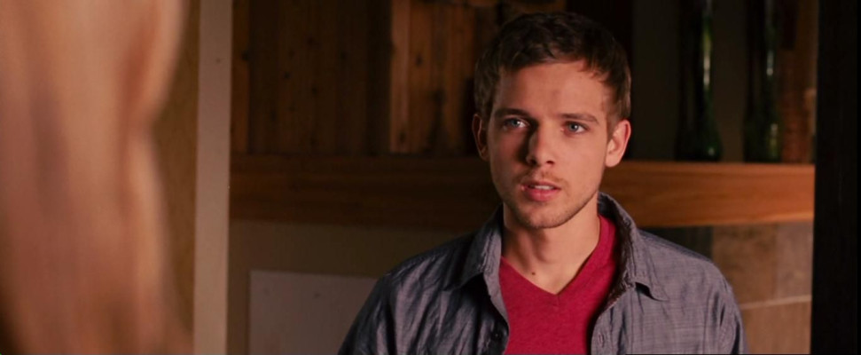 Max Thieriot - House At The End Of The Street (2011)