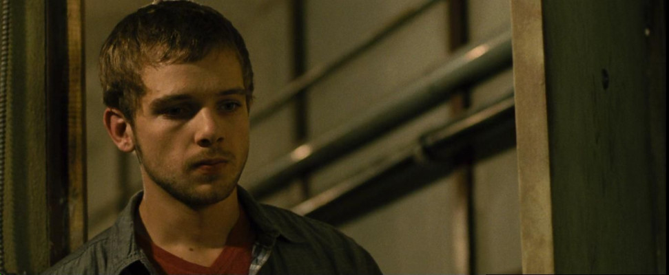 Max Thieriot - House At The End Of The Street (2011)