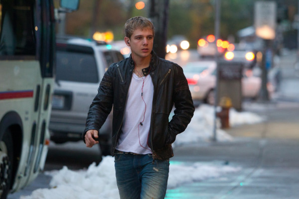 Max Thieriot - Disconnect (2012)