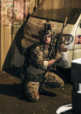 Max Thieriot - Seal Team (2018) 2x05 &#039;Say Again Your Last&#039;