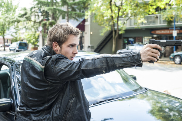Max Thieriot - Bates Motel (2014) 2x05 &#039;The Escape Artist&#039;