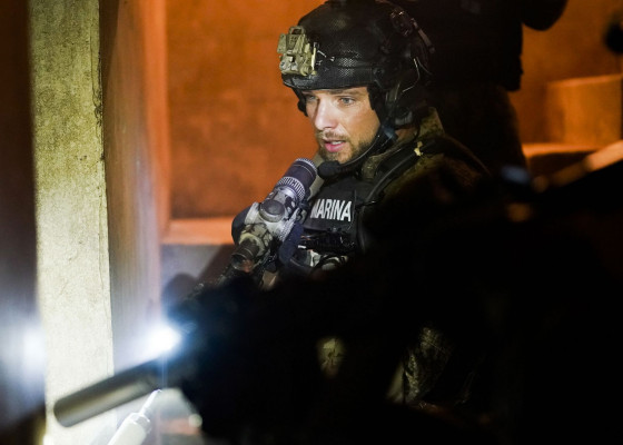 Max Thieriot - Seal Team (2018) 2x06 &#039;Hold What You Got&#039;
