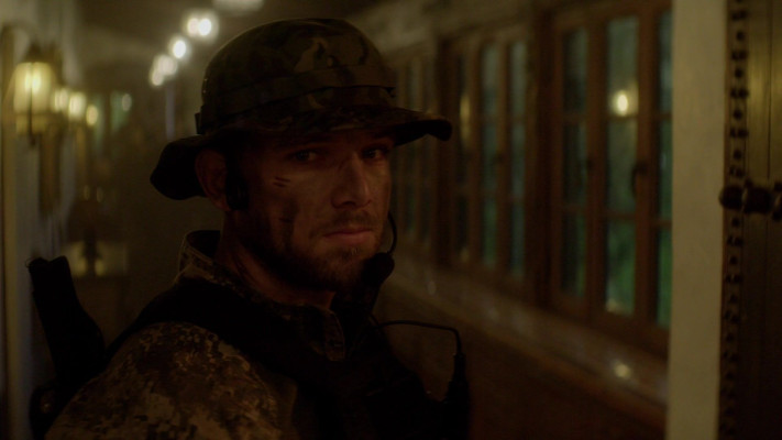 Max Thieriot - Seal Team (2018) 2x10 &#039;Prisoner&#039;s Dilemma&#039;