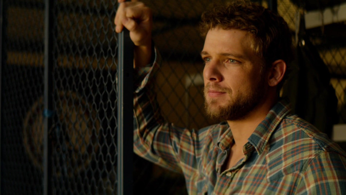 Max Thieriot - Seal Team (2019) 2x15 &#039;You Only Die Once&#039;
