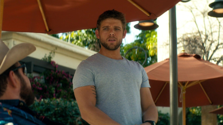 Max Thieriot - Seal Team (2019) 2x16 &#039;Dirt, Dirt, Gucci&#039;