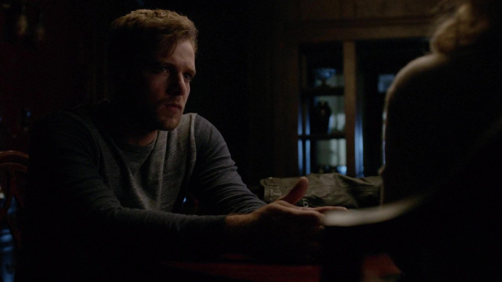 Max Thieriot - Bates Motel (2015) 3x01 &#039;A Death in the Family&#039;