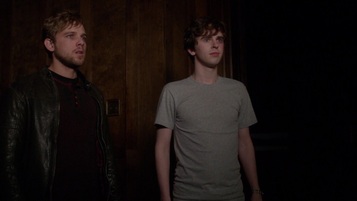 Max Thieriot - Bates Motel (2015) 3x06 &#039;Norma Louise&#039;