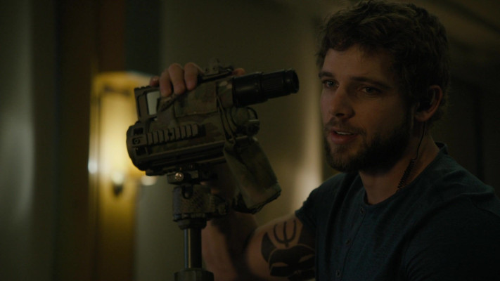 Max Thieriot - Seal Team (2019) 3x07 &#039;The Ones You Can&#039;t See&#039;