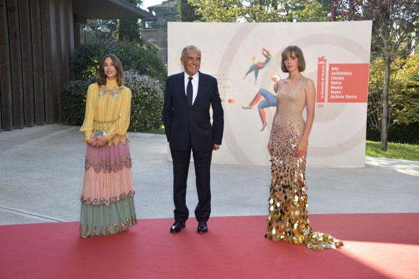 Maya Hawke attends the 77th Venice Film Festival in Venice, Italy | 05.09.2020