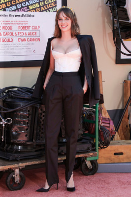 Maya Thurman Hawke pic #1209960