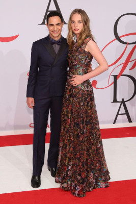Maya Thurman Hawke pic #1209985
