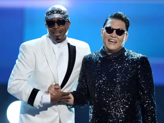 MC Hammer pic #593651