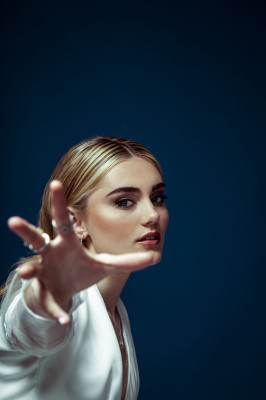 Meg Donnelly - Samantha Annis photoshoot - January 2018
