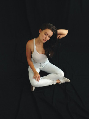 Meg Myers pic #812370