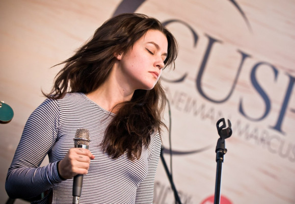 Meg Myers pic #814279