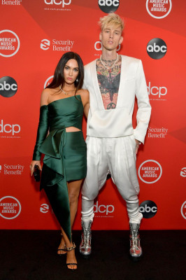 Megan Fox - American Music Awards in Los Angeles | 22.11.2020 