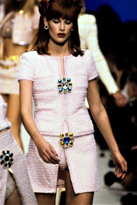 Meghan Douglas for Chanel  rtw s/s 1995 