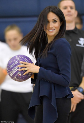 photo 29 in Meghan Markle gallery [id1120211] 2018-11-23 00:00:00