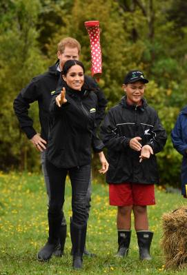 photo 26 in Meghan Markle gallery [id1120149] 2018-11-23 00:00:00