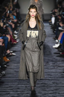Max Mara Autumn/Winter 2018 Fashion Show in Milan