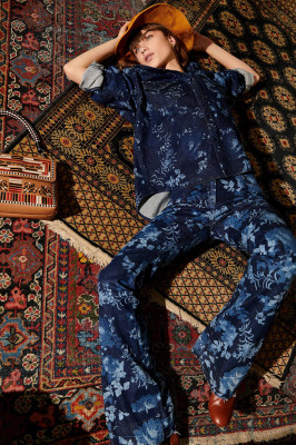 Meghan Roche - Etro Resort 2020