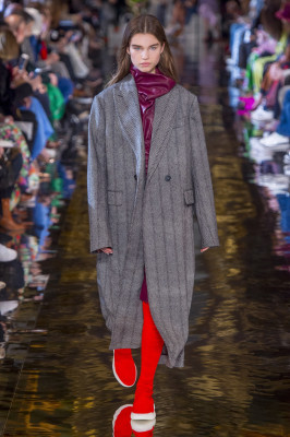 Stella McCartney Autumn/Winter 2018 Fashion Show in Paris 
