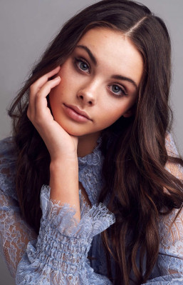 Meika Woollard pic #1097497
