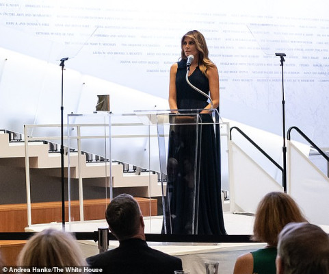 Melania Trump pic #1238832